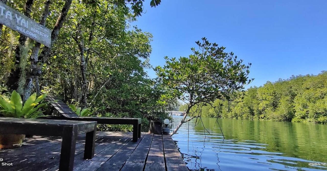 Ta Yai Homestay Ko Kut Exteriér fotografie